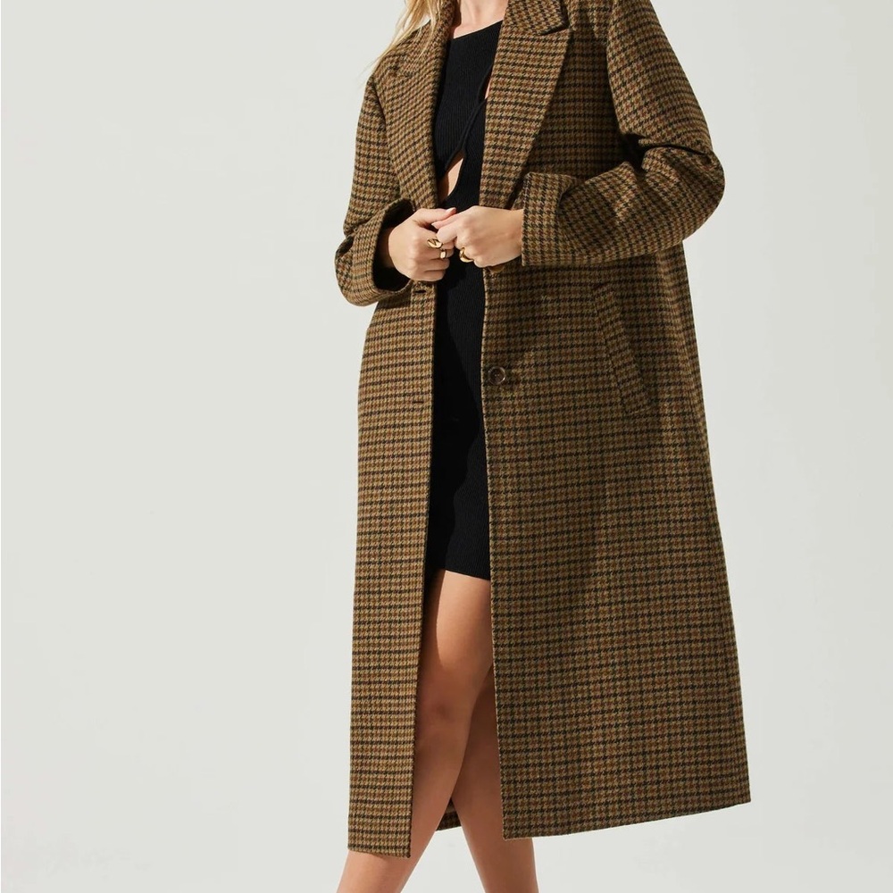 Astr Brown Houndstooth Coat-Sonya Oversized Coat